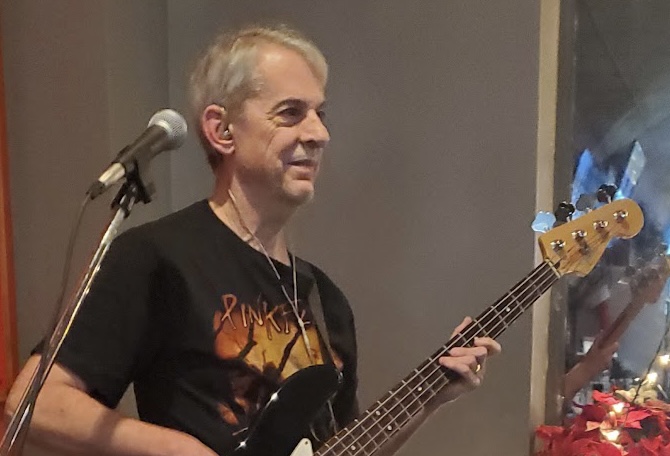 Tony Liddle Rock Station - Cool Classic FM Radio Hits 60s 70's 80s